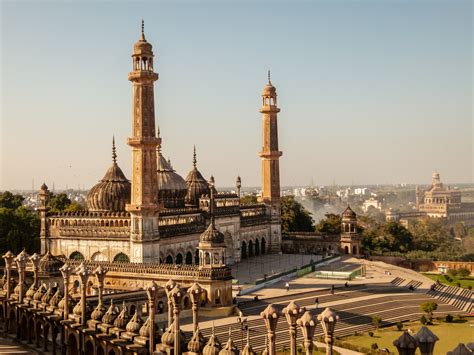 Yemani Mosque Uma Maravilha Arquitetônica de Influência Índia e Árabe!